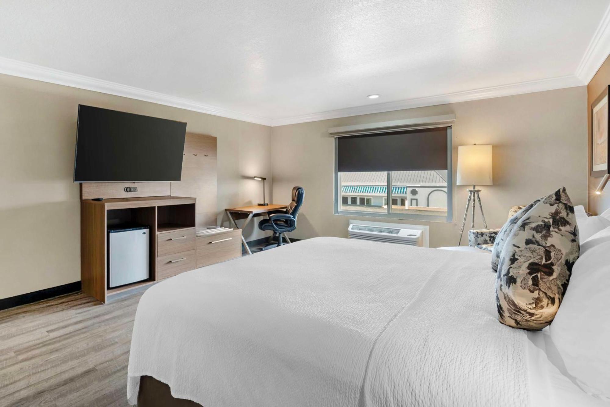 Best Western Plus Newport Mesa Inn Costa Mesa Exterior foto