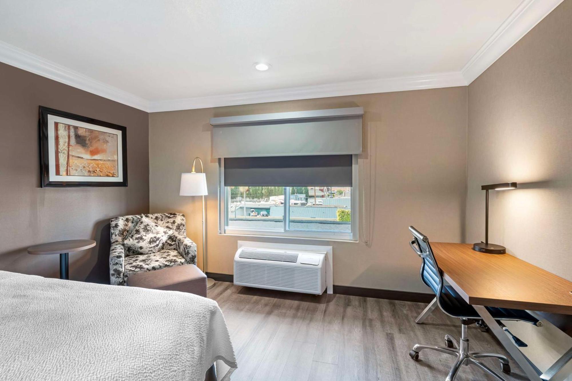 Best Western Plus Newport Mesa Inn Costa Mesa Exterior foto