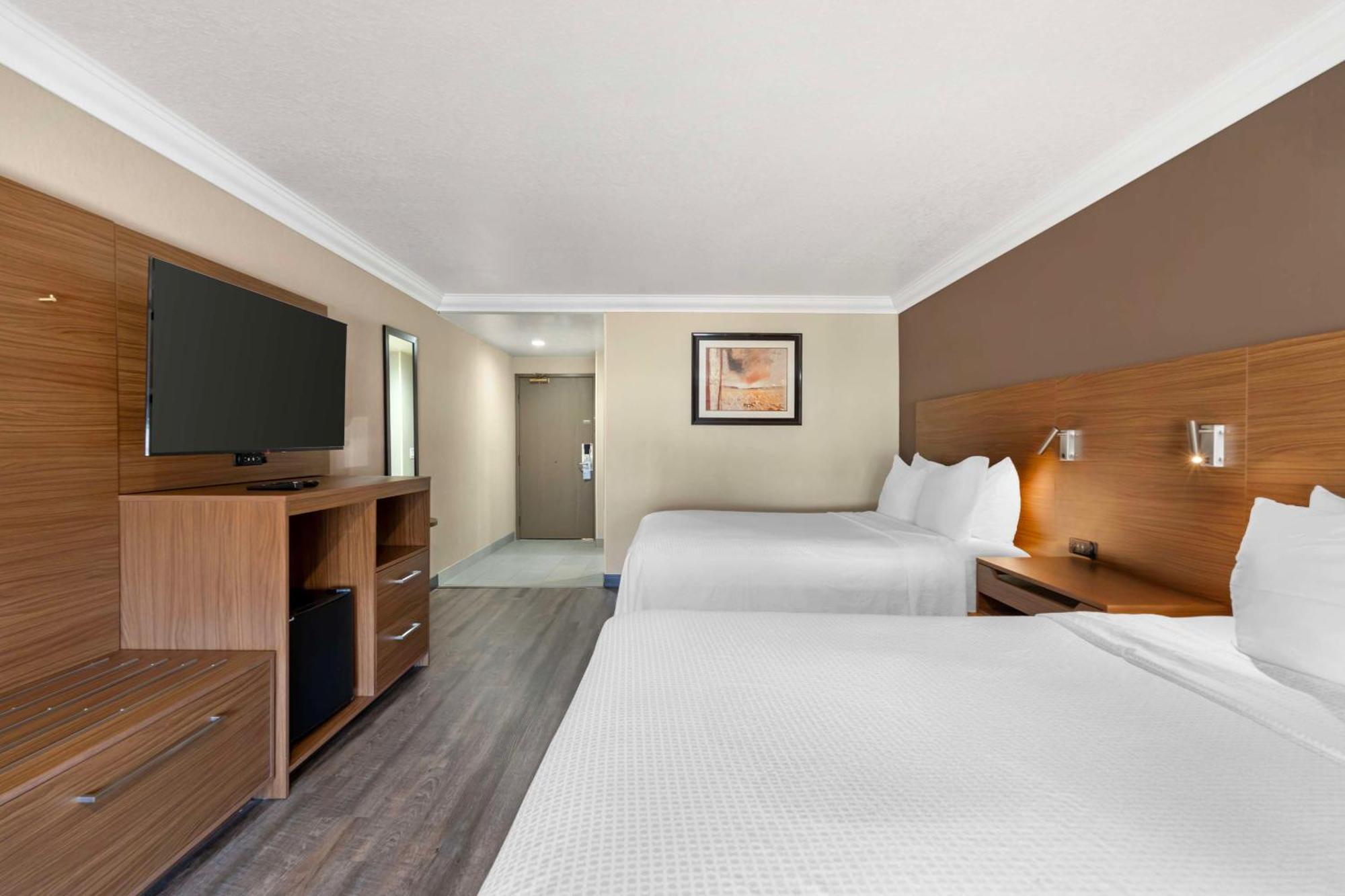 Best Western Plus Newport Mesa Inn Costa Mesa Exterior foto