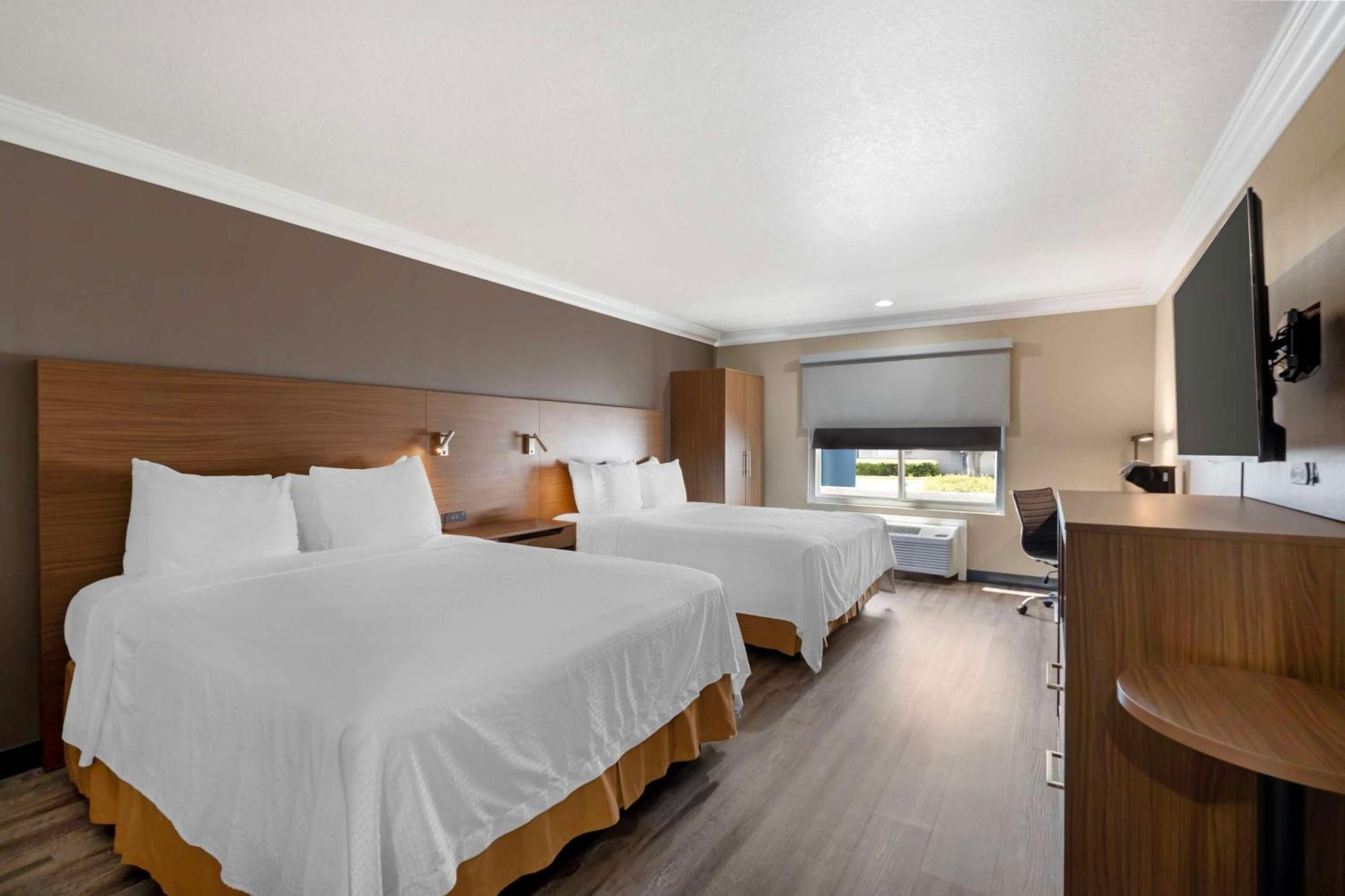 Best Western Plus Newport Mesa Inn Costa Mesa Exterior foto